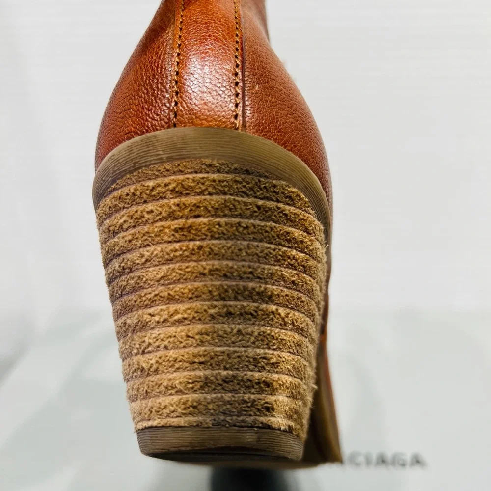 FRYE Ankle Booties Leather upper and inside good preloved condition size 7 M - Picture 10 of 16